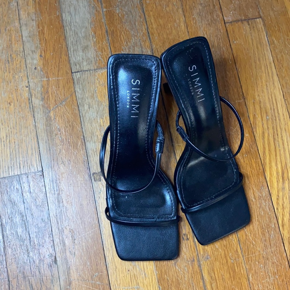 Black Mid Heels worn only once ‼️